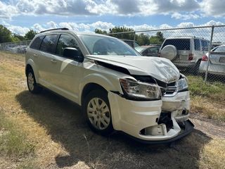 2018 Dodge Journey SE - Exterior Front Right Corner Image
